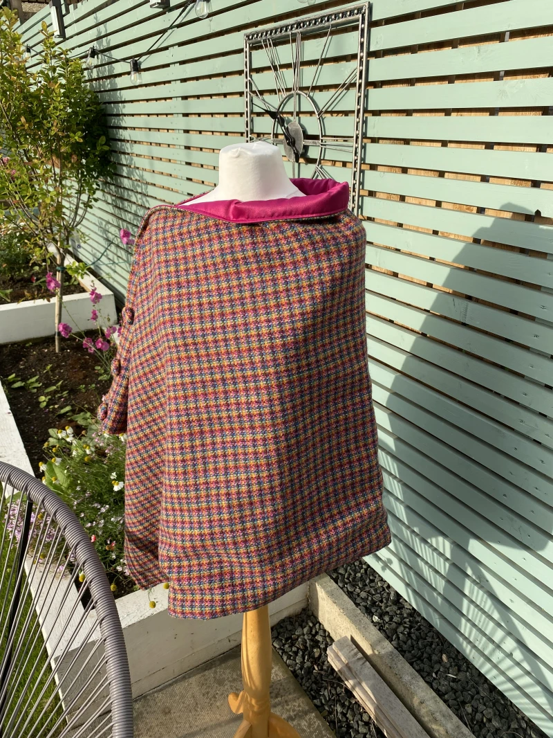 Classic Harris Tweed Cape for Effortless Style - Handmade Wool Poncho