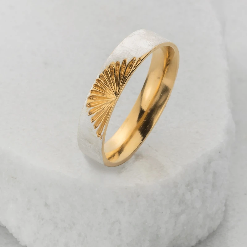 Slim silver sunrise ring with golden Sun