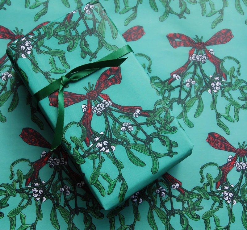 Mistletoe Gift Wrap