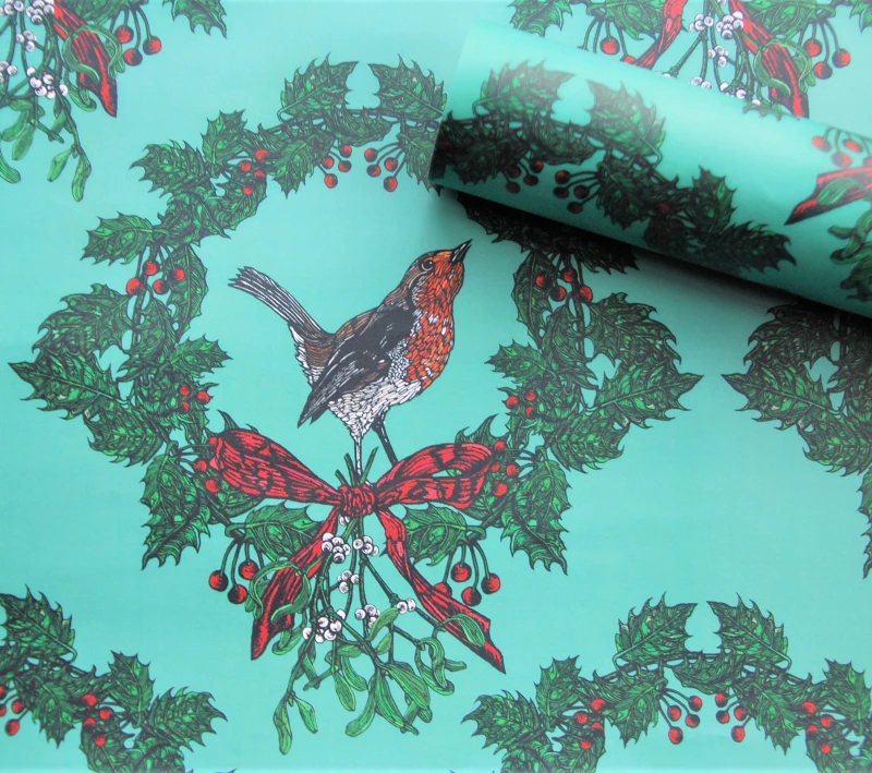 Robin and Wreaths Gift Wrapping Paper
