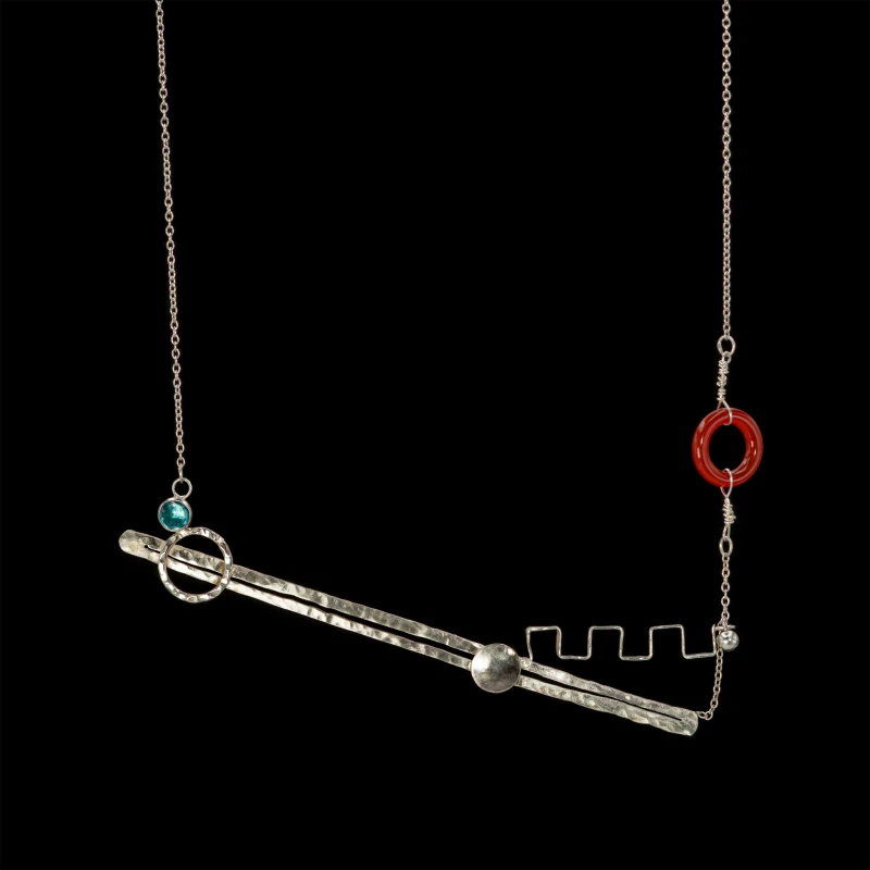 Diffraction necklace