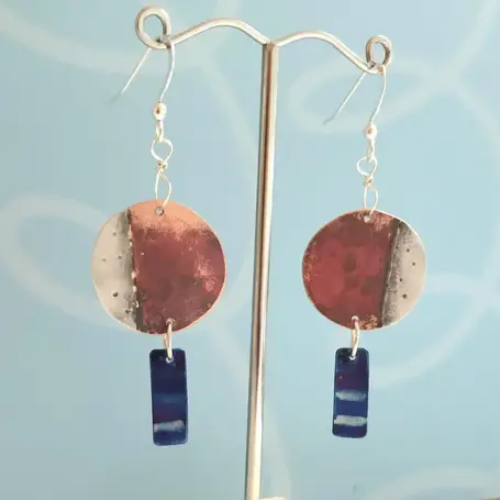 Jill Stewart long copper earrings
