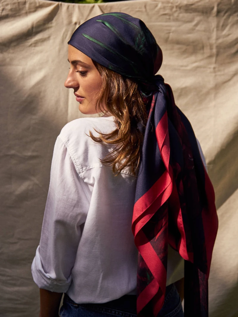 Ring oRoses Silk Square Scarf (5)