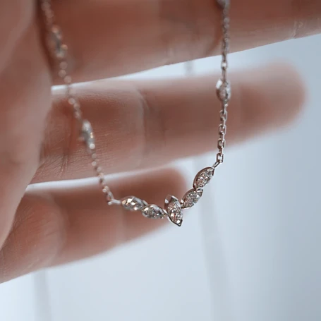 18k-gold-marquise-diamond-necklace