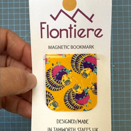 Magnetic Bookmark Climbing Hedgehog Pattern